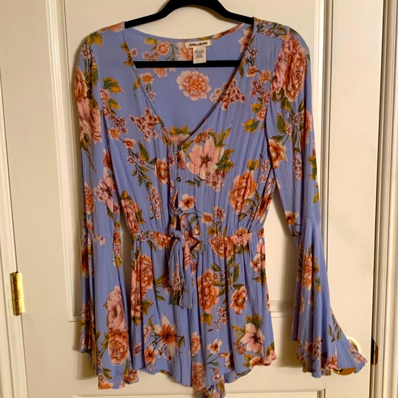Billabong Pants - Billabong Floral Print Bell Sleeves Romper Size S